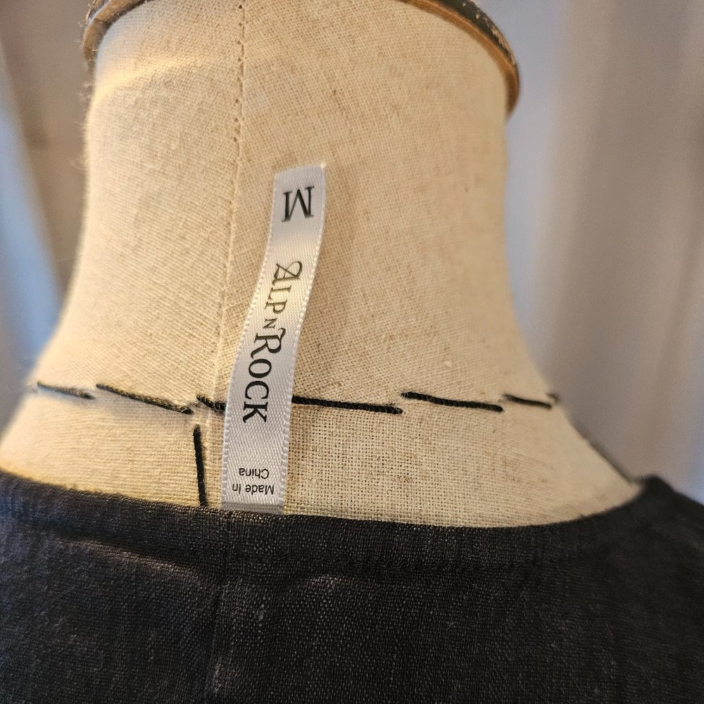 Black Wrap Midi Dress with Button Detail - Unknown Brand - Picture 12 of 13